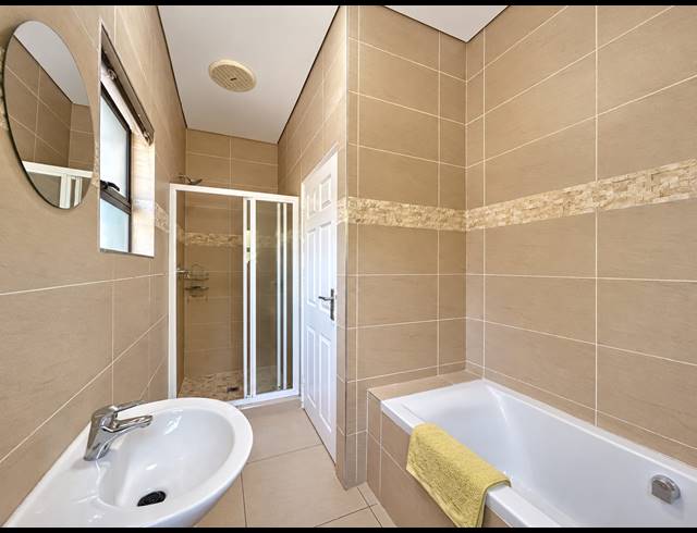 3 BEDROOM HOUSE TO LET IN PALM LAKES ESTATE